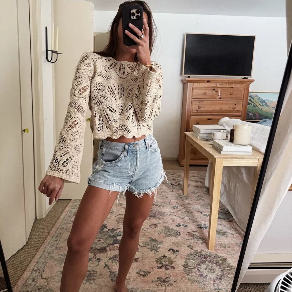Sézane Olie Blouse in Ecru - Picture 2 of 5